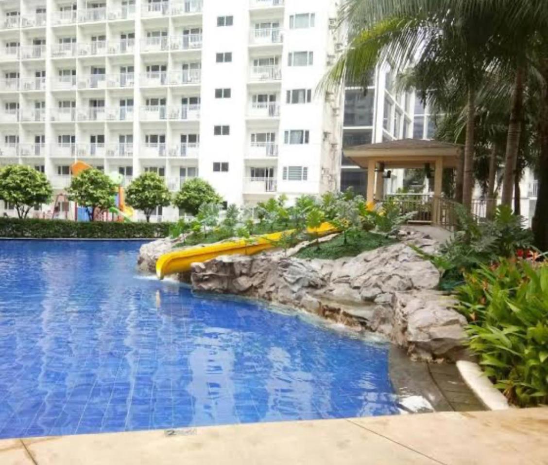 Shore 1 Residences Near Moa - Mall Of